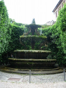 Fontana di Palazzo Taverna